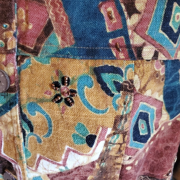 Colorful Geometric Patterned Jacket - Picture 4 of 8